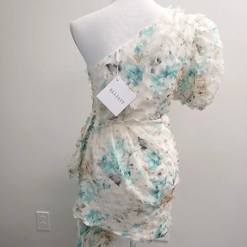 Elliatt Nala 3D Floral Applique One Shoulder Dress Size XS - Picture 4 of 12